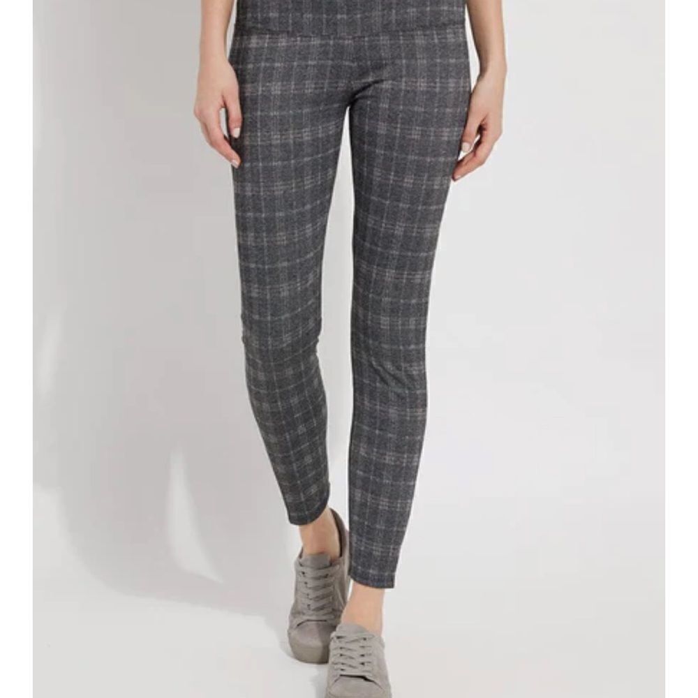 Lysse plaid stretchy body shaping pant w tummy control built it size medium